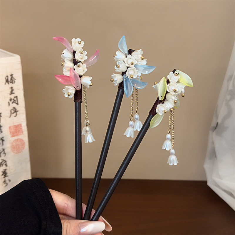 Tech Hair Accessories - Chinese Style Traditional Hairpin Lily of
