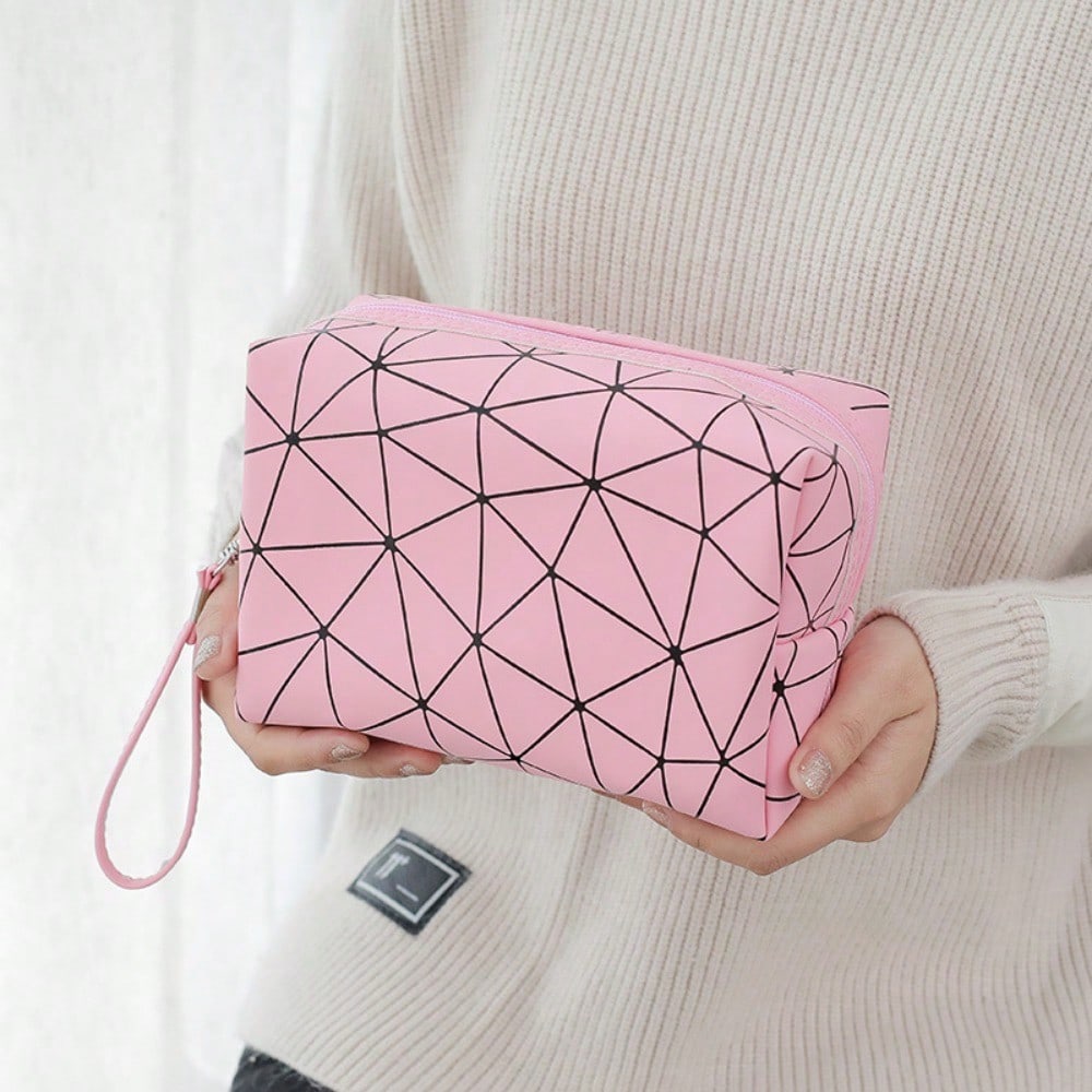 Geometric Luminous Makeup Bag  – обзор и цена Tech Accessories Travel Organizer Pouch